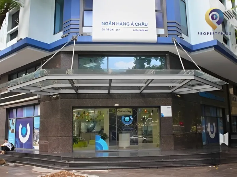 Sảnh ngoài Tòa Nhà ACB Office Building do Property Plus cung cấp